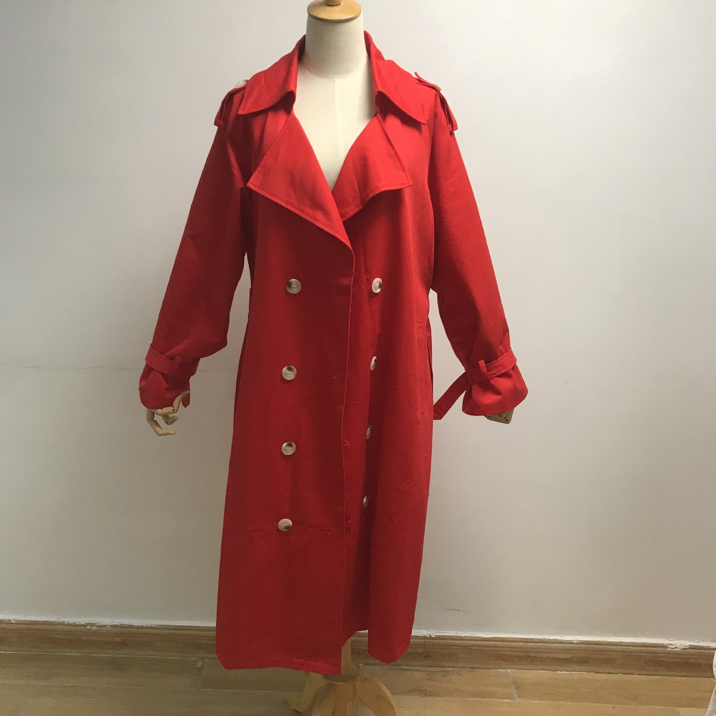 Fashion double-breasted loose and slim long trench coat
